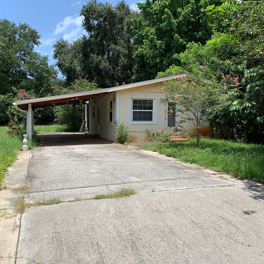 Central Florida home in disrepair